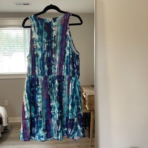 Beautiful fit and flare dress. XL.